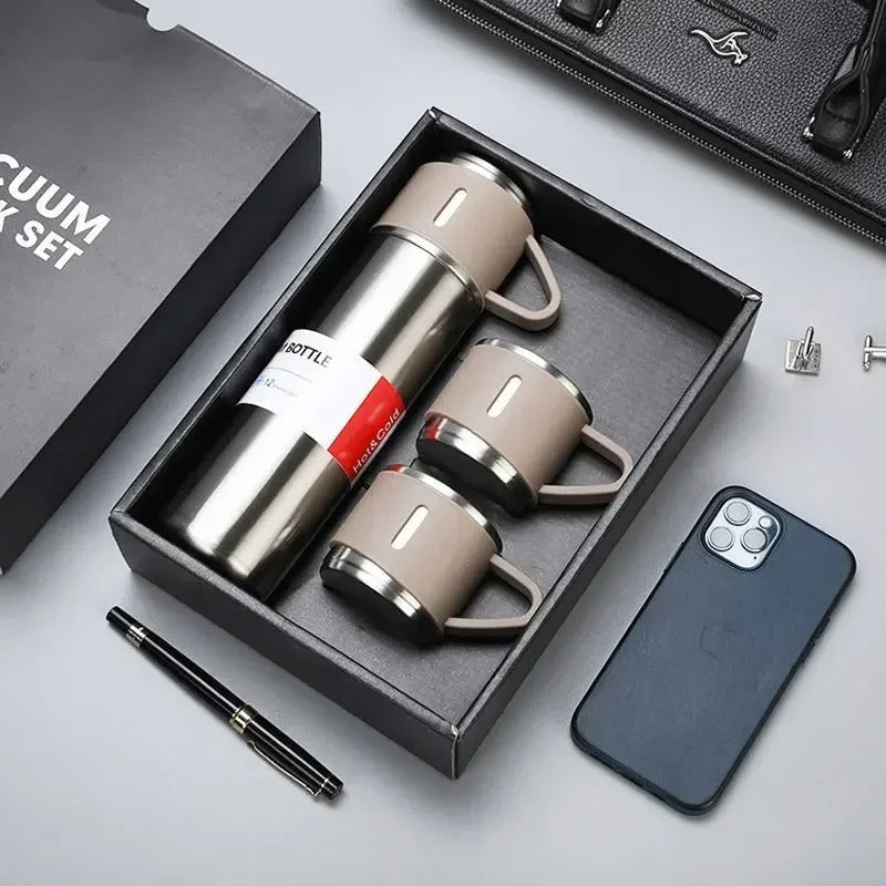 Thermosflasche mit Tasse